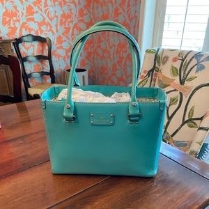 Gently used bright and beautiful tote!